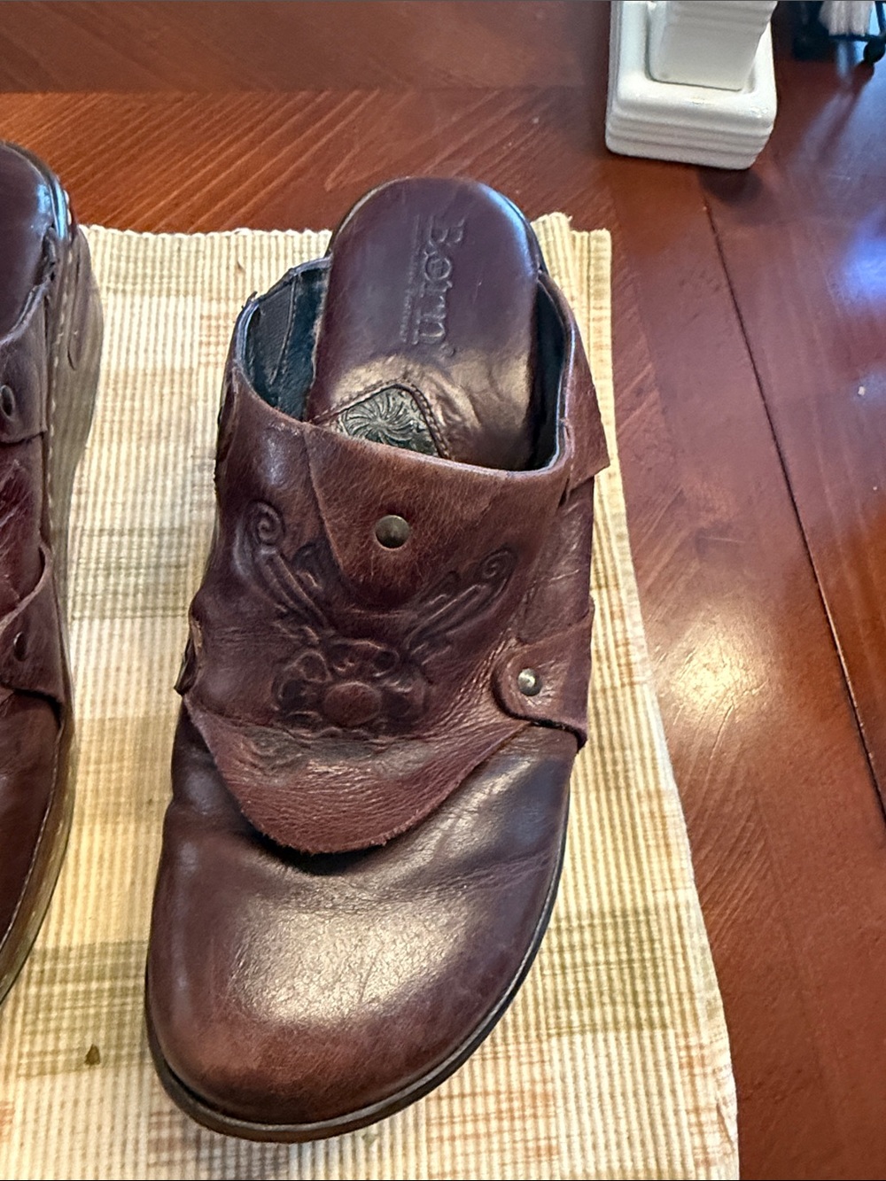 Born Brown Leather Women’s Slip-On Clogs with Floral Embossing - Picture 3 of 3